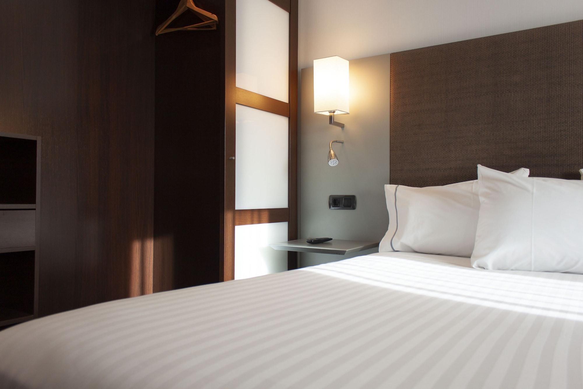 Exe Zizur Pamplona Hotel Zizur Mayor Bagian luar foto