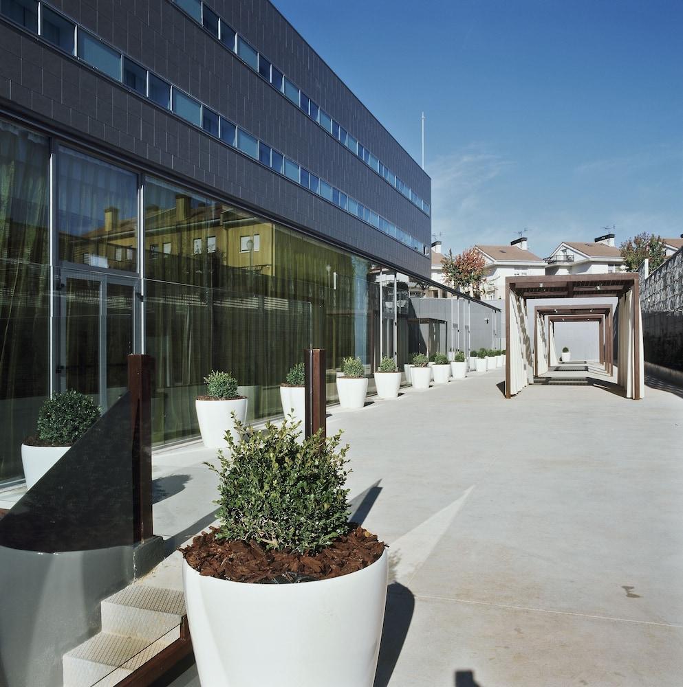 Exe Zizur Pamplona Hotel Zizur Mayor Bagian luar foto