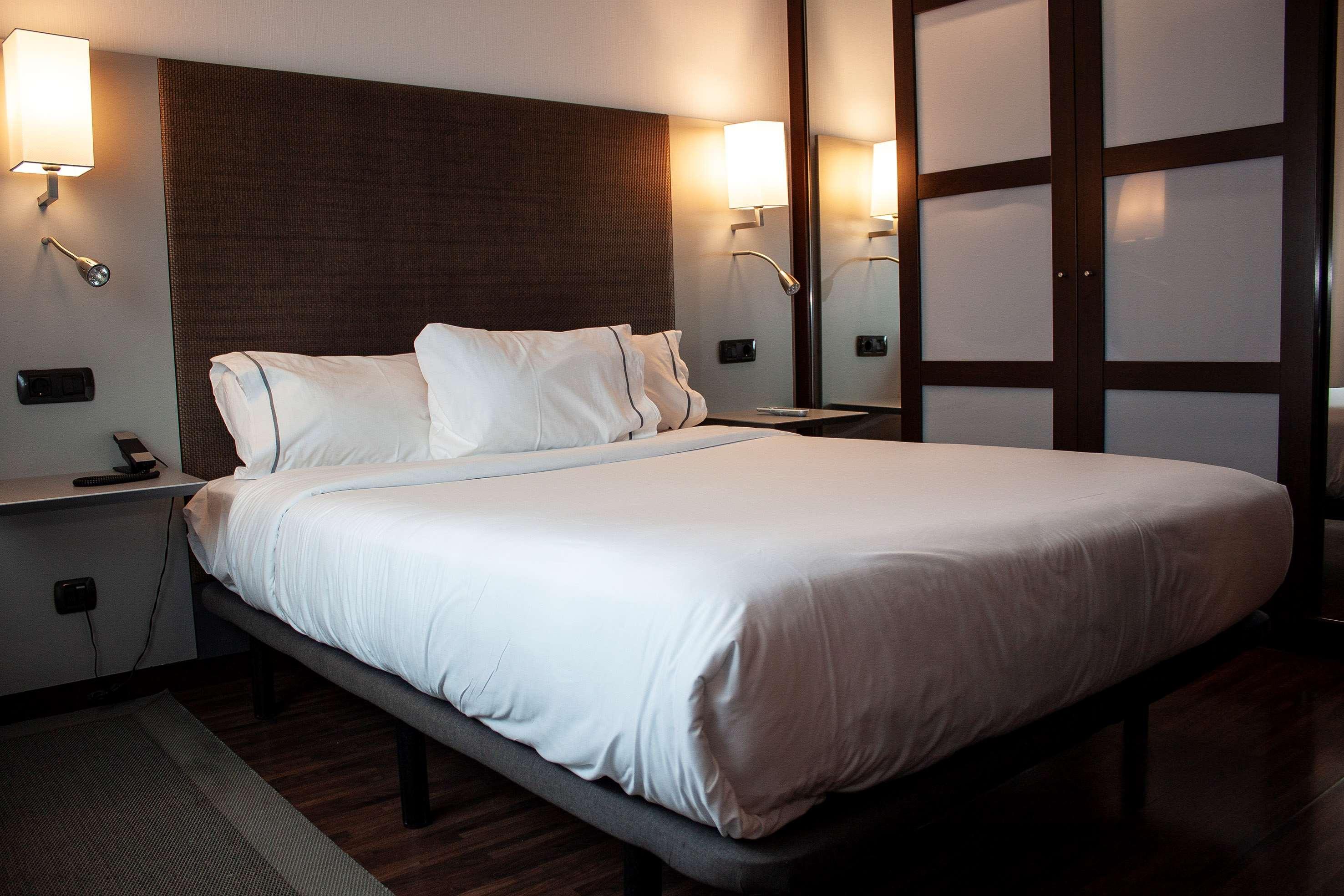 Exe Zizur Pamplona Hotel Zizur Mayor Bagian luar foto