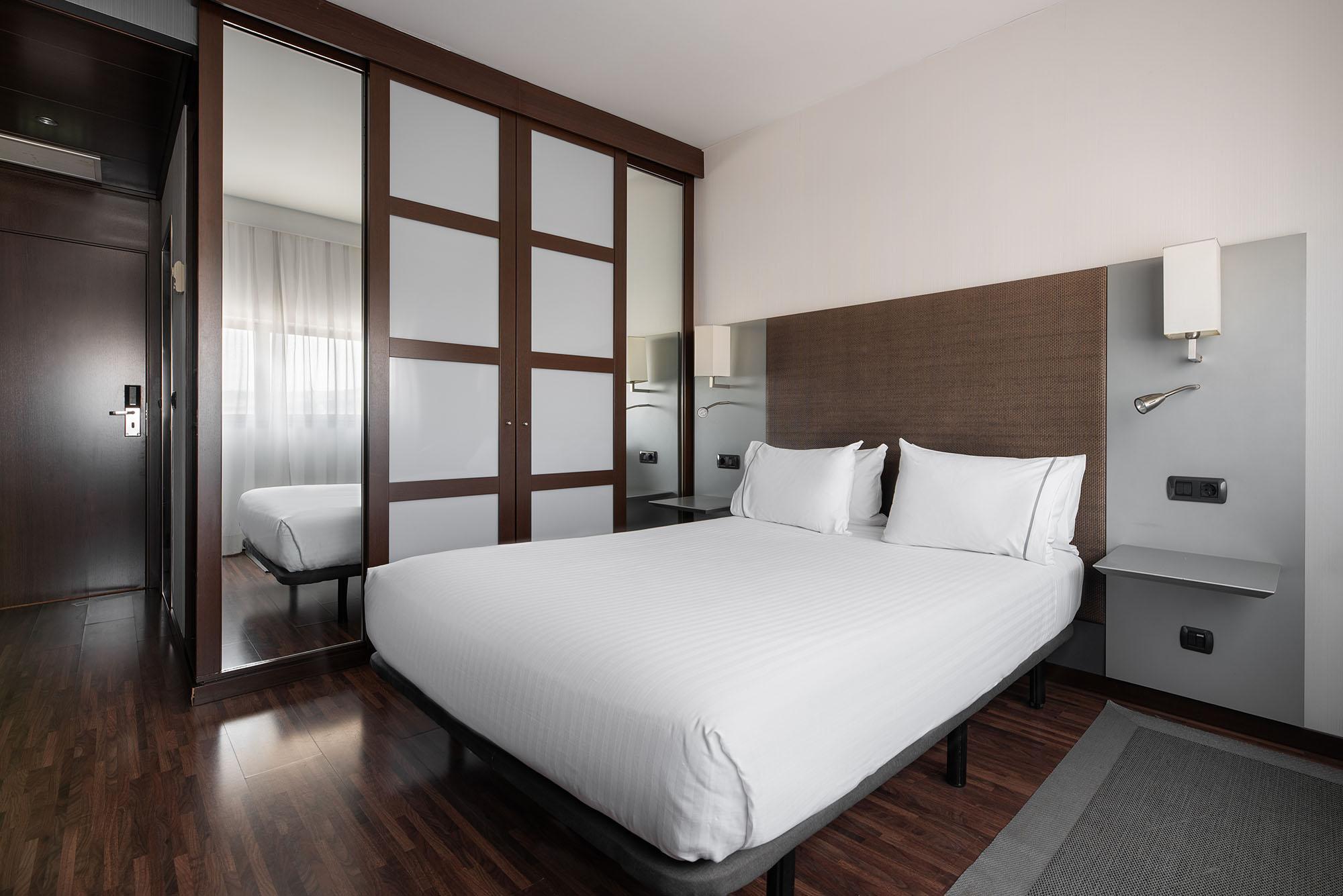 Exe Zizur Pamplona Hotel Zizur Mayor Bagian luar foto