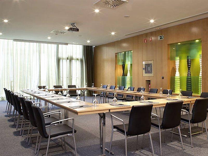 Exe Zizur Pamplona Hotel Zizur Mayor Bisnis foto